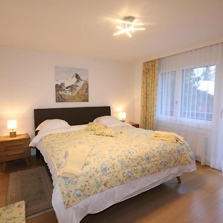 Everest Saas-Fee Luaran gambar