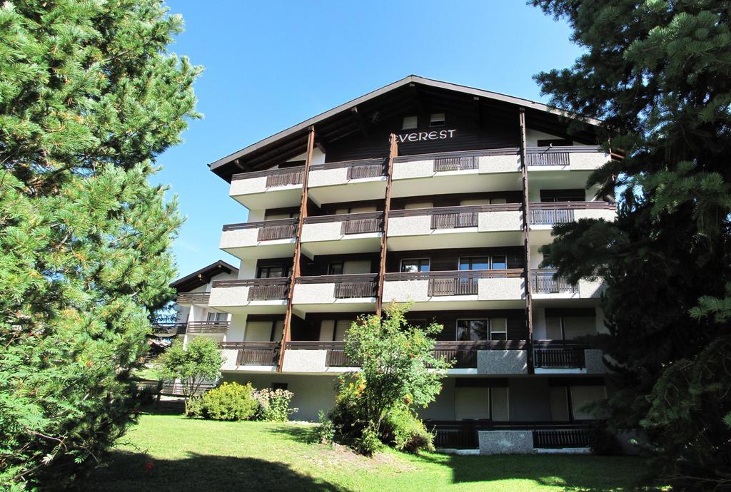 Everest Saas-Fee Luaran gambar